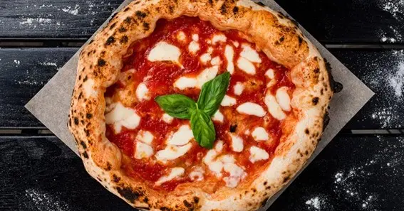 What is neapolitan pizza